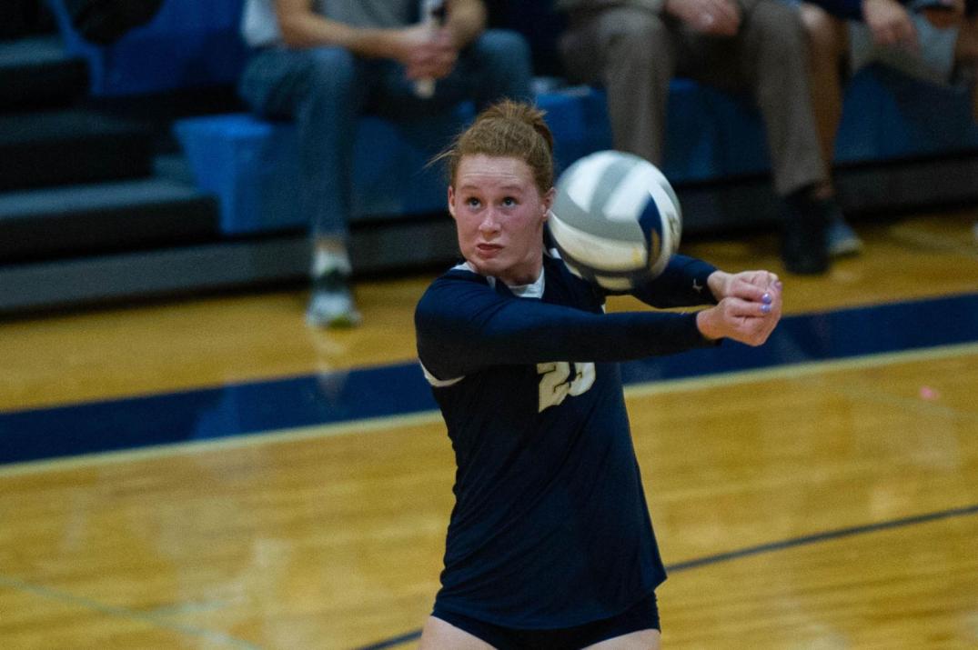 Buss Passing from her left